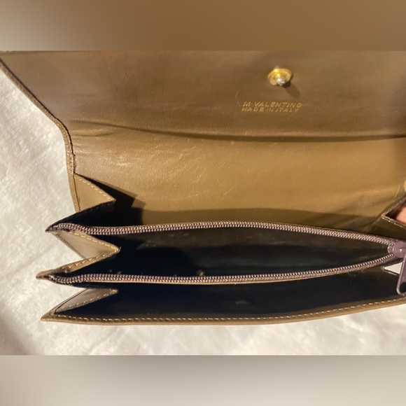 Mario Valentino Vintage Wallet - Picture 5 of 6